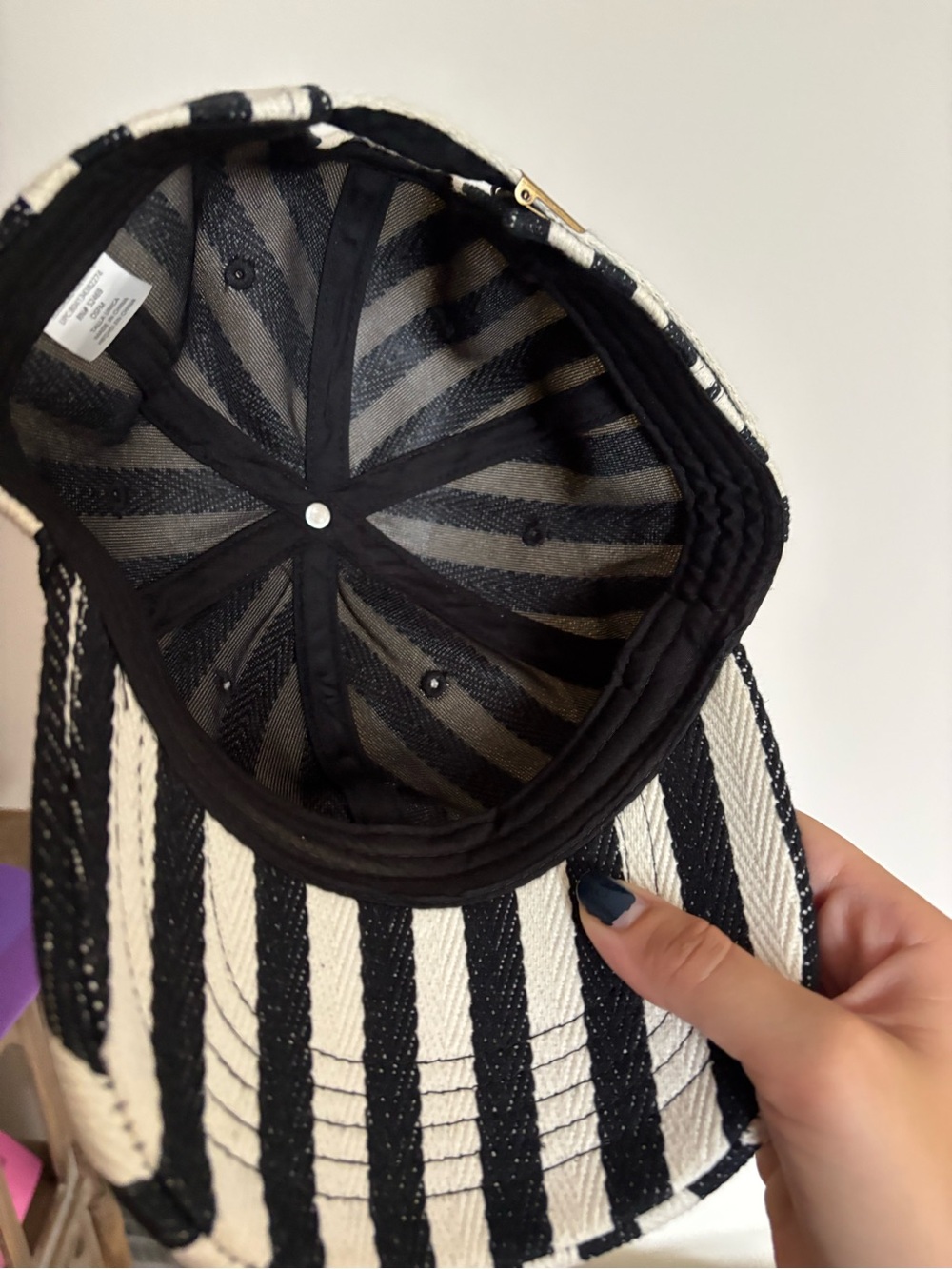 Hat - Picture 4 of 4